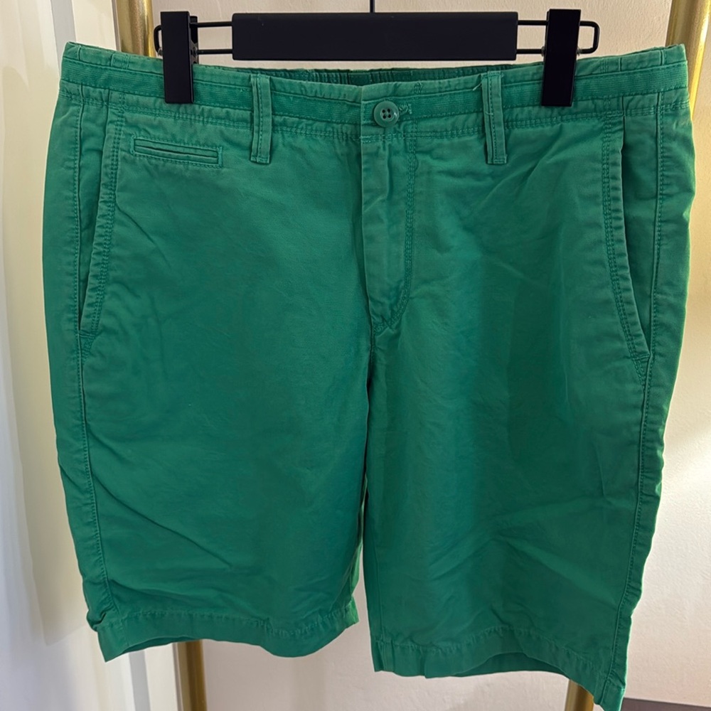 Gap Flat Front Shorts Size 32